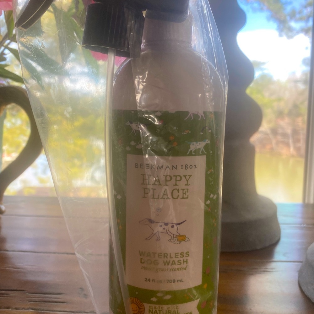 BEEKMAN 1801 Happy Place waterless Shampoo for dogs. Brand New Sealed.